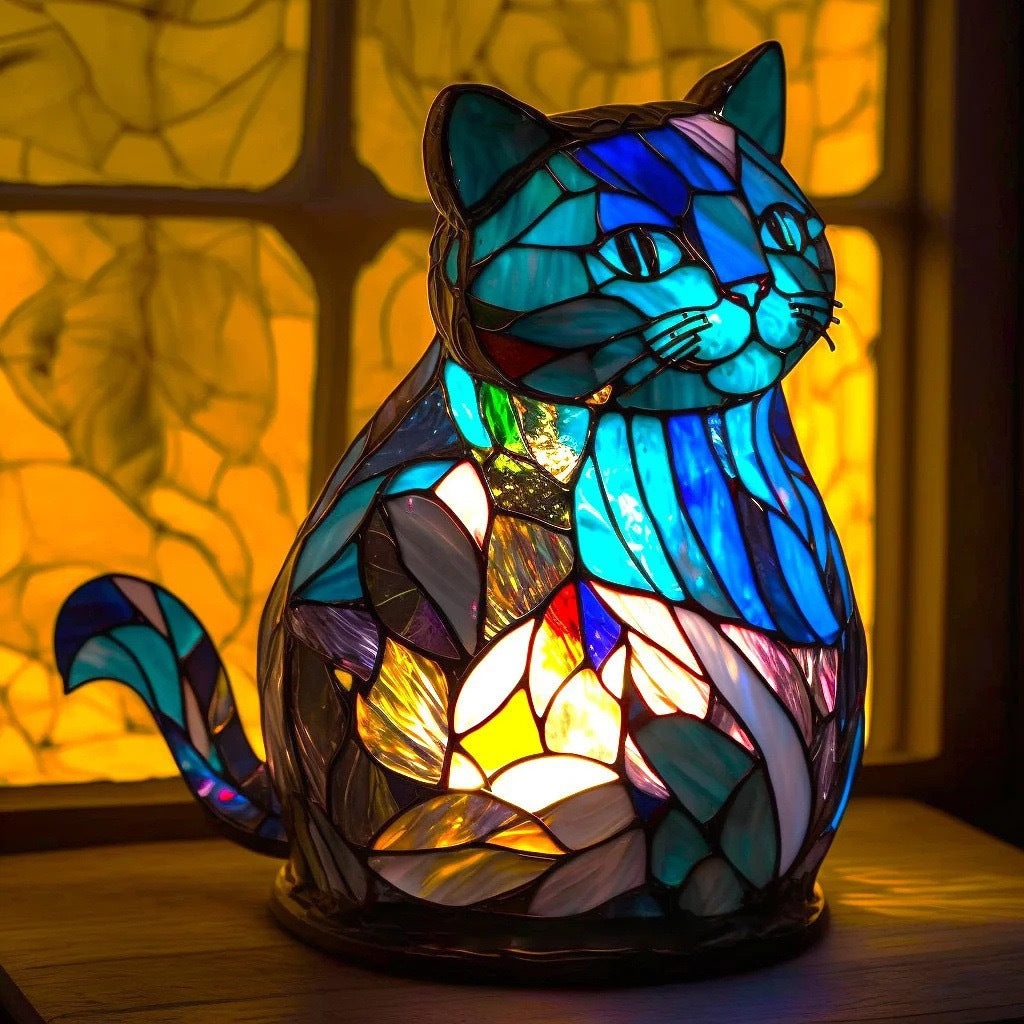 Nijn | Magical Cat Lamp Made of Colored Glass