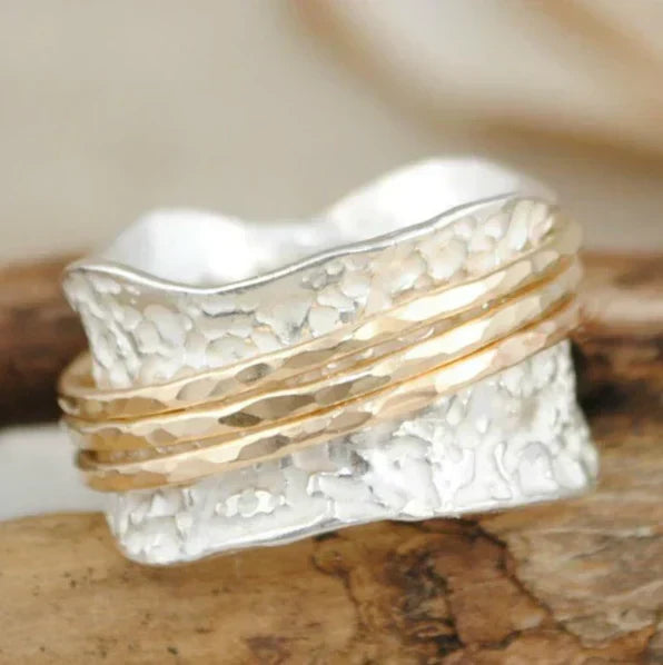 Vintage Fine Spinner Ring in Gold and Silver